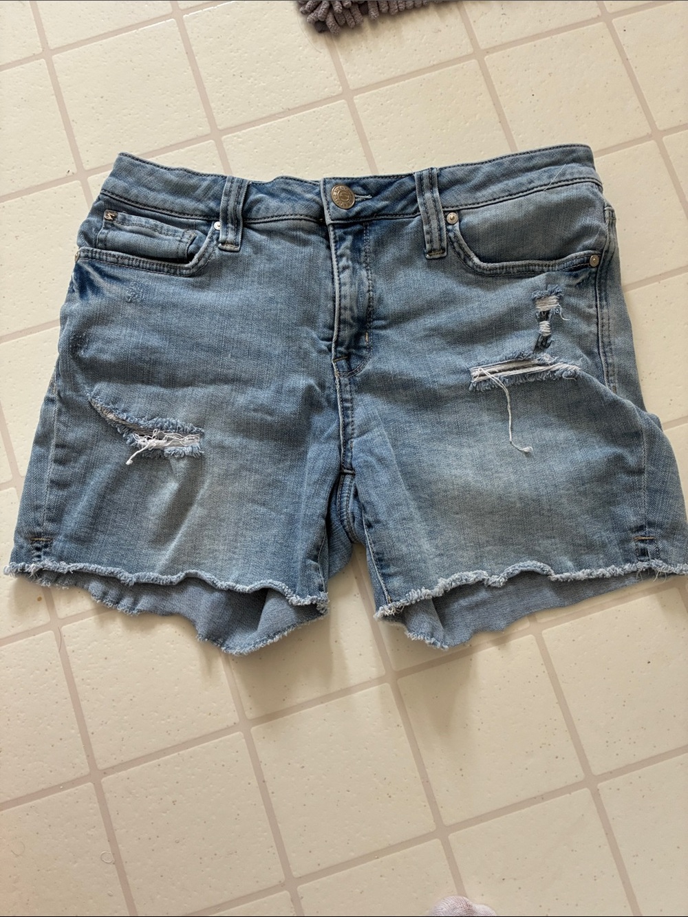 Women’s Light Blue Distressed Denim Shorts size 6